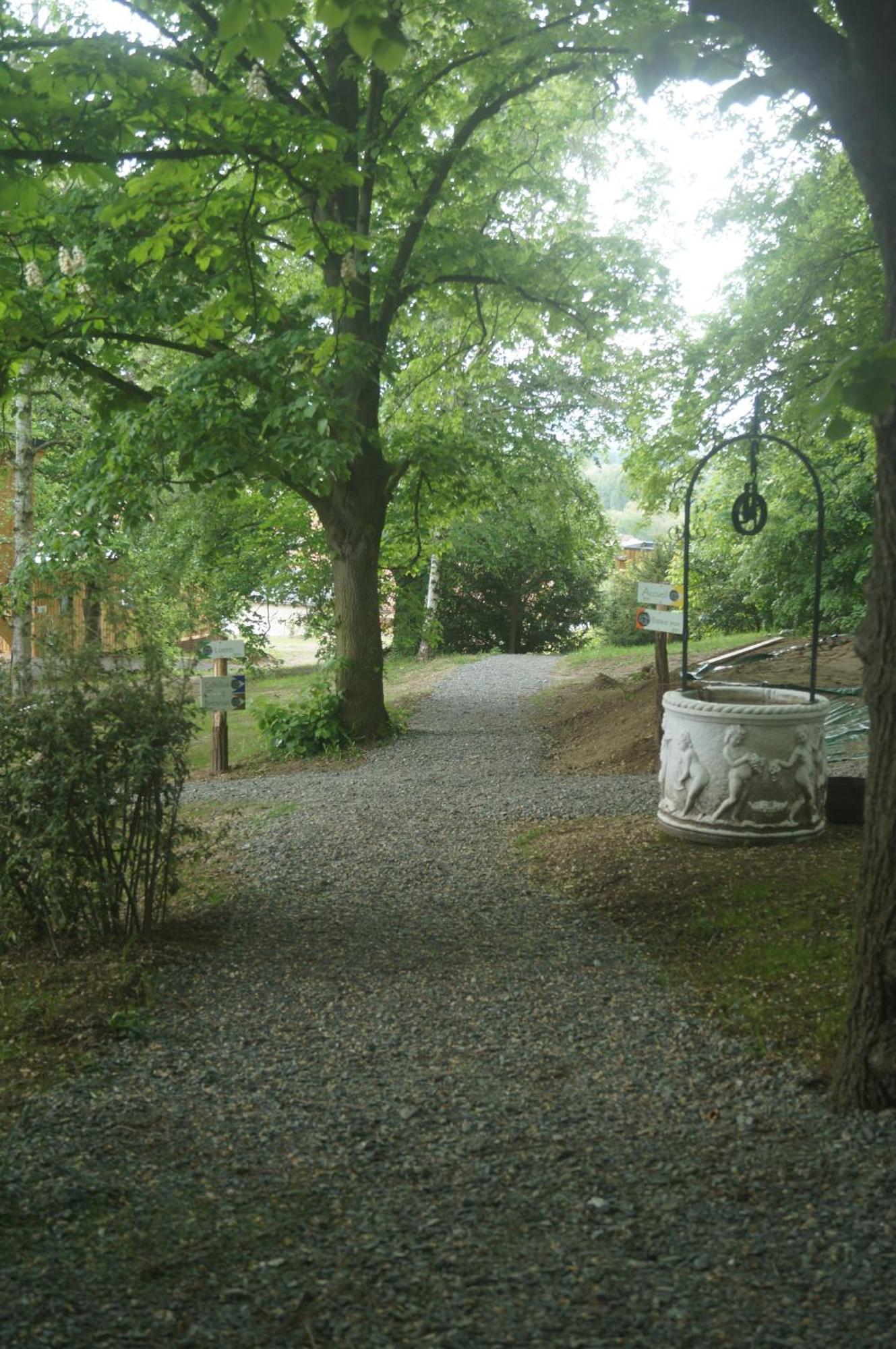 Lodges Arverne Vic-le-Comte Eksteriør bilde